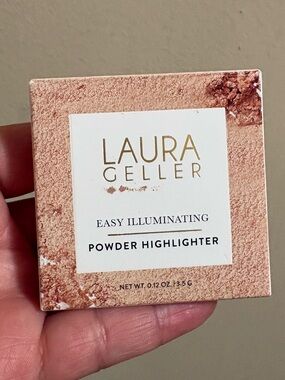 Laura Geller Easy Illuminating Powder Highlighter Champagne Brand New Never Used